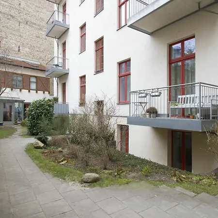 Am Kollwitzplatz *